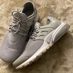 Nike presto shoes